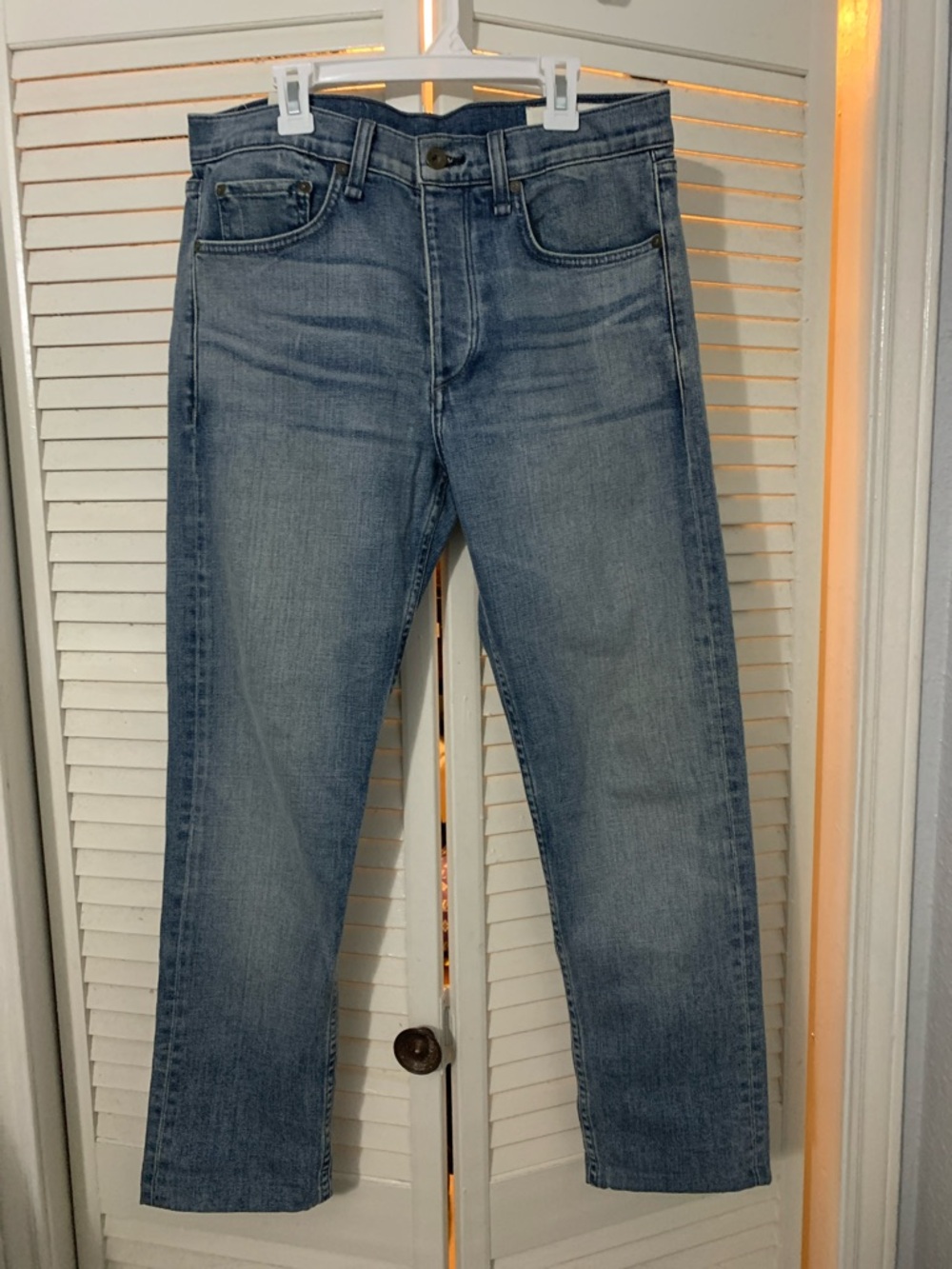 Rag & Bone jeans chill. Made and worn. 31/27